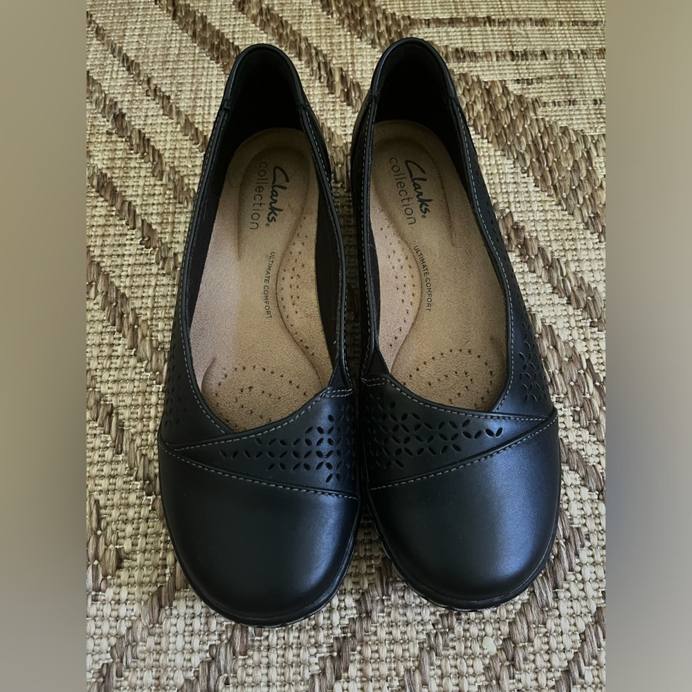 Clarks // Cora Iris Slip Ons